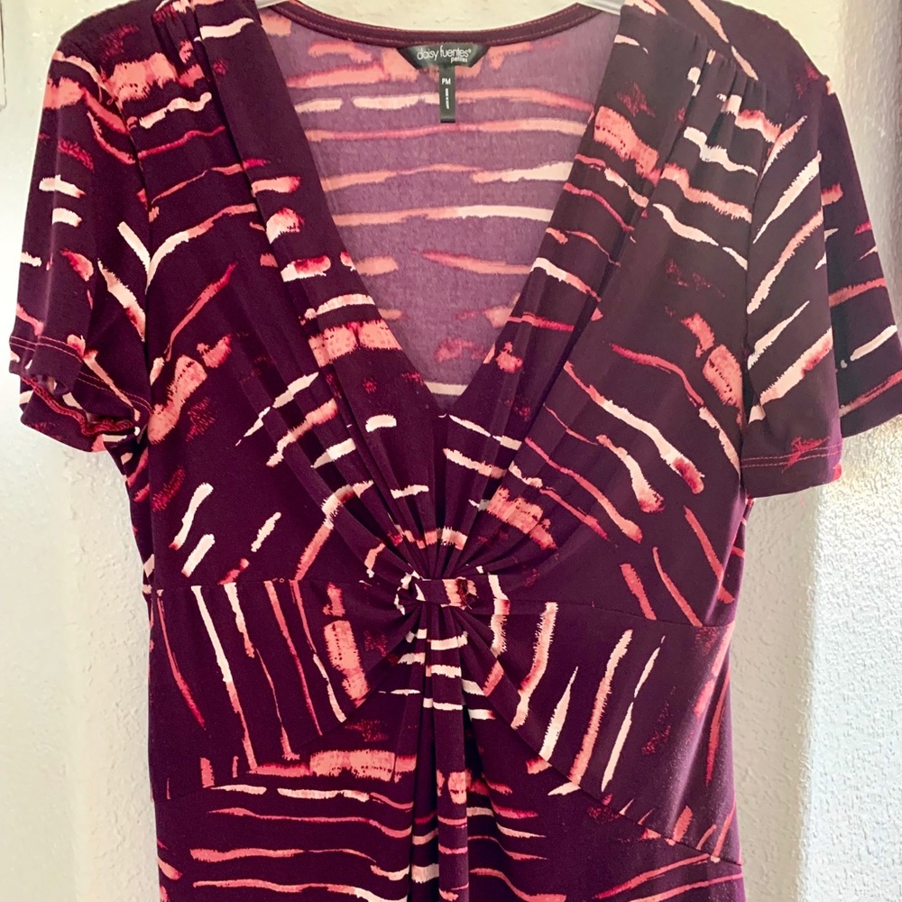 Daisy Fuentes Easy Care Blouse💕
